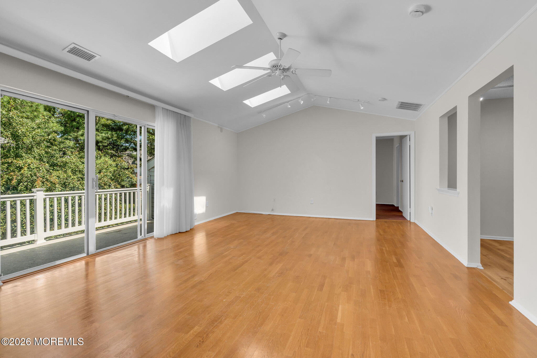 6 Tulip Lane