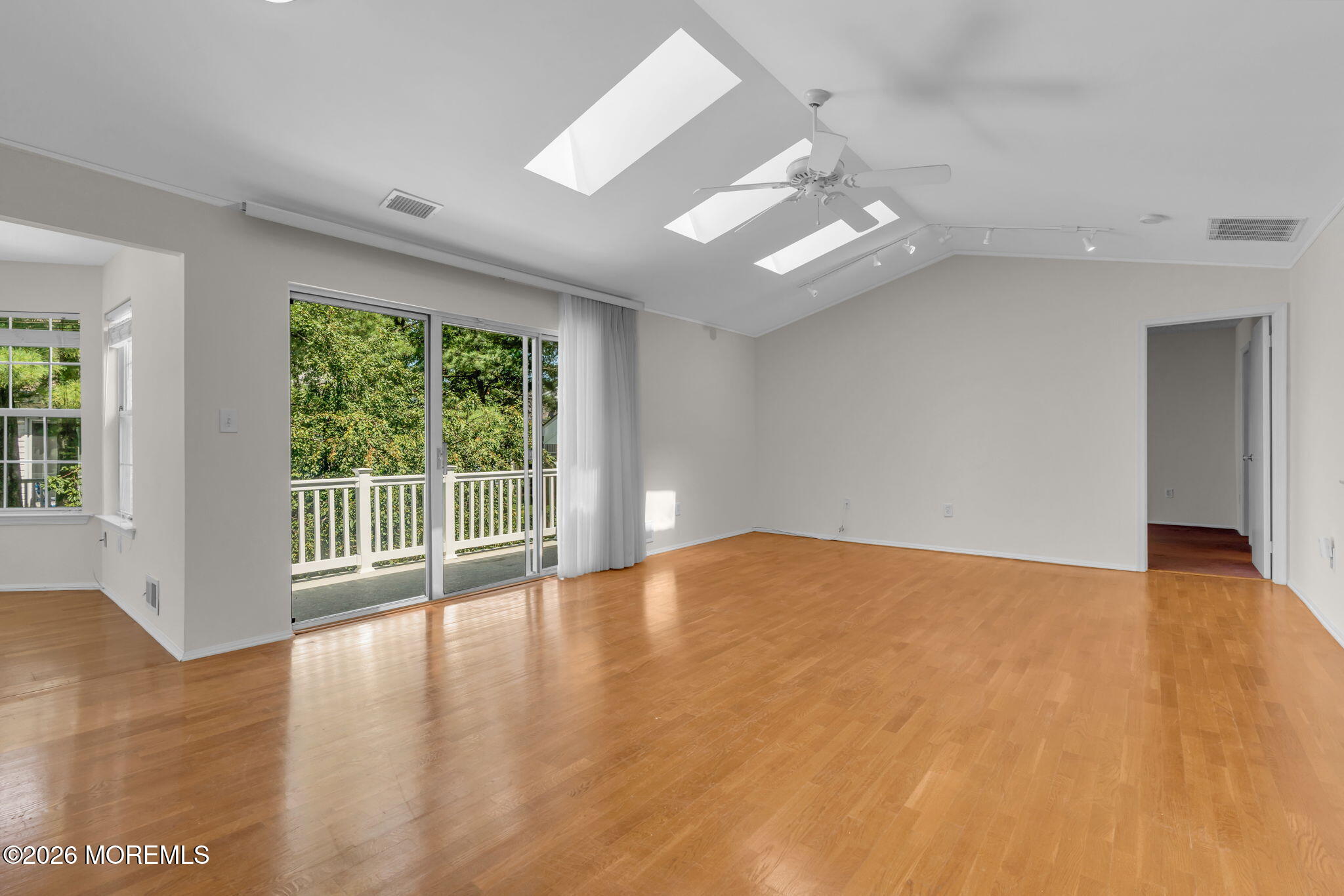 6 Tulip Lane