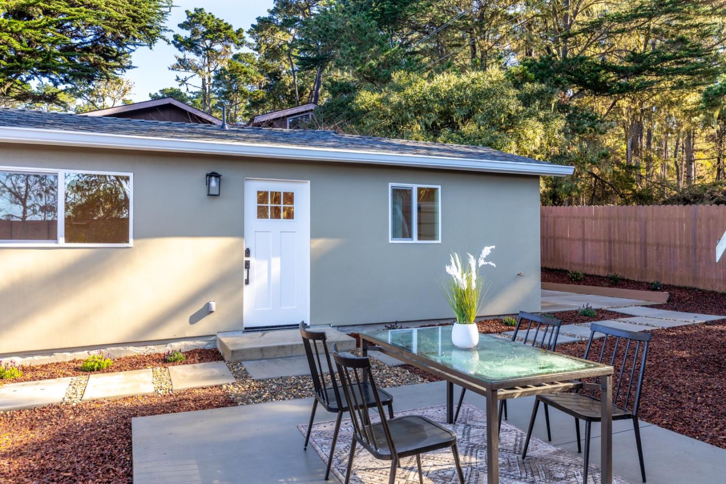 1265-1265A Buena Vista AVE