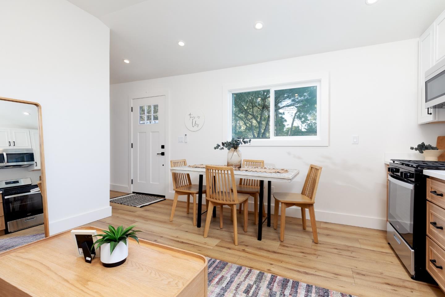 1265-1265A Buena Vista AVE