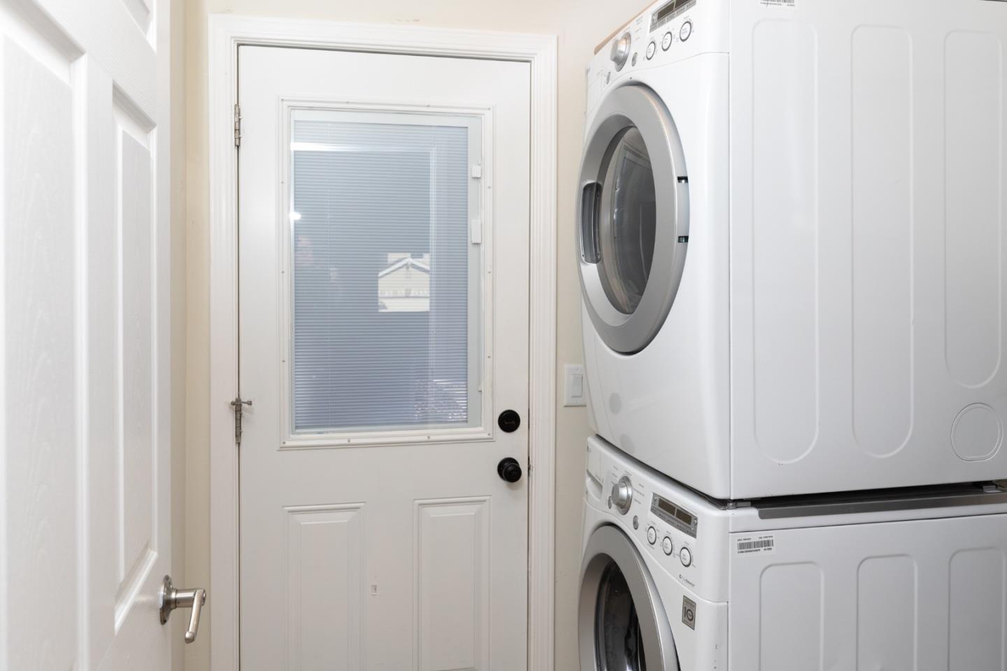 1265-1265A Buena Vista AVE