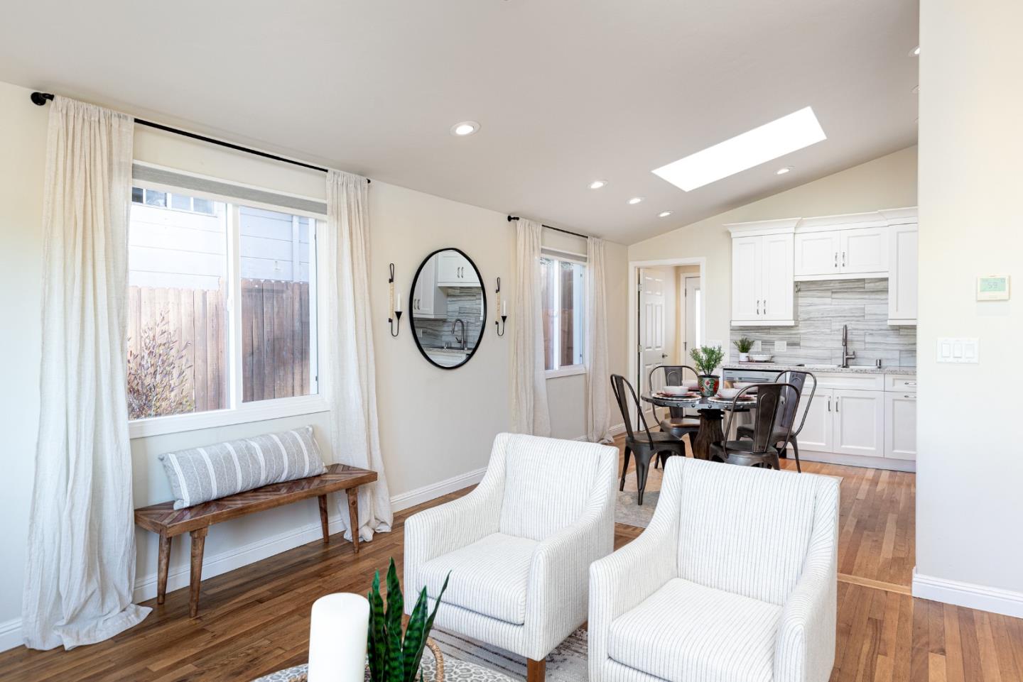 1265-1265A Buena Vista AVE