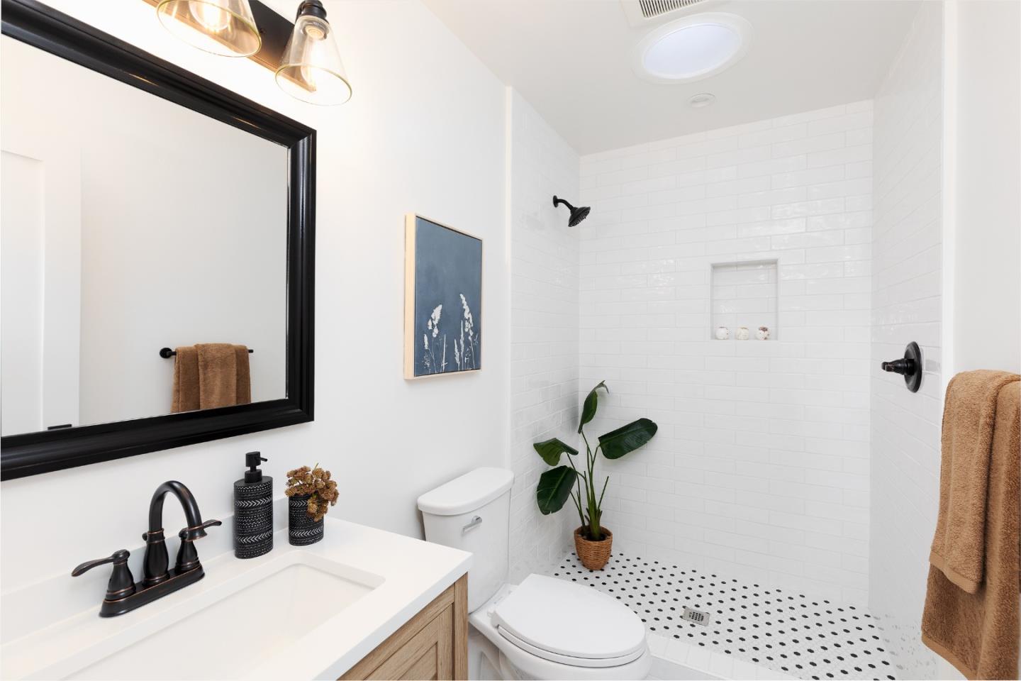 1265-1265A Buena Vista AVE