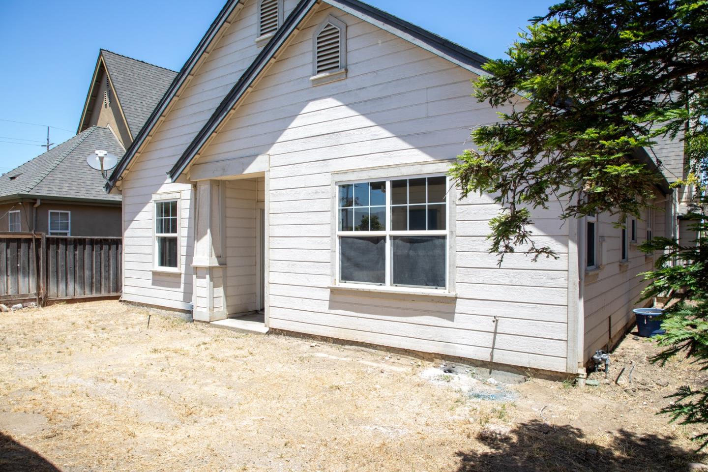 7 Moreno ST