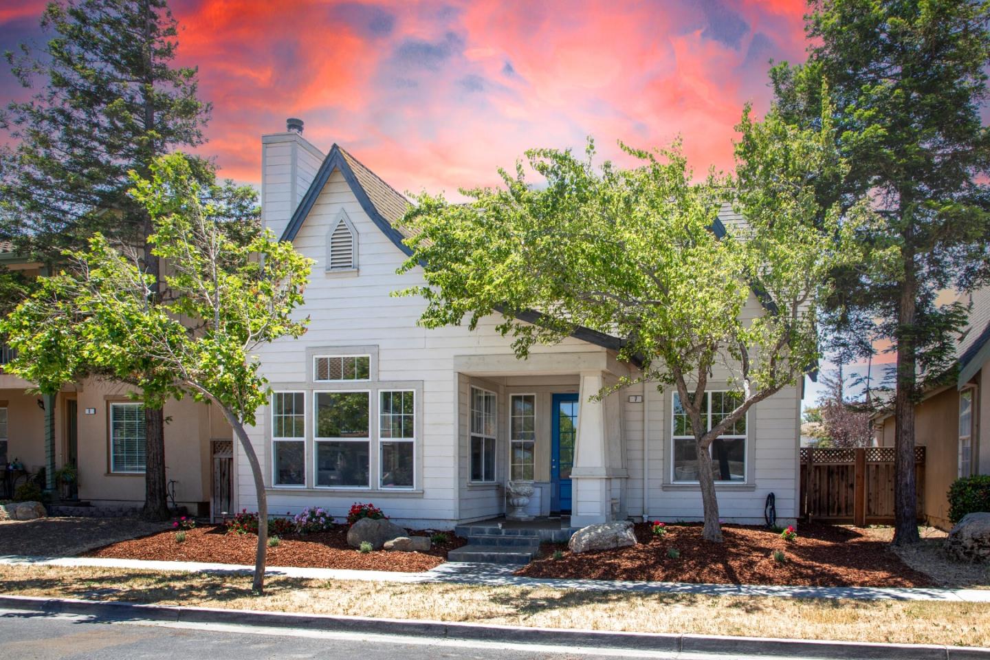 7 Moreno ST