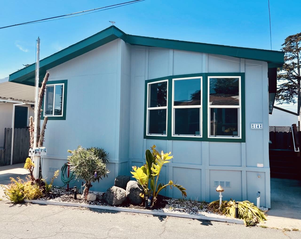 347 Carmel AVE 14