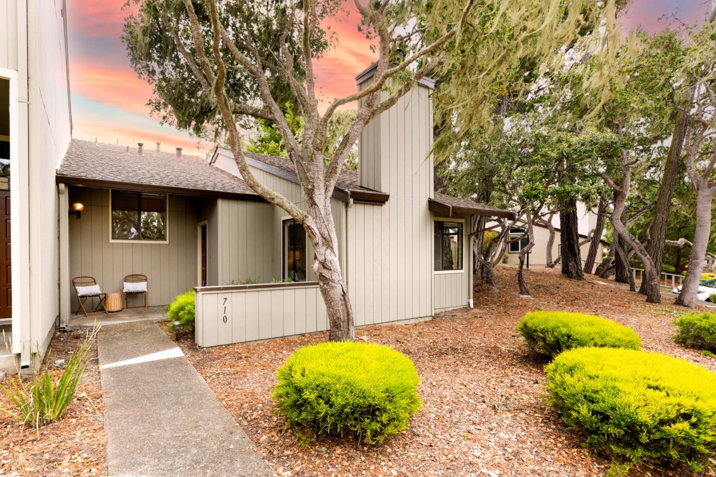 710 Redwood Lane