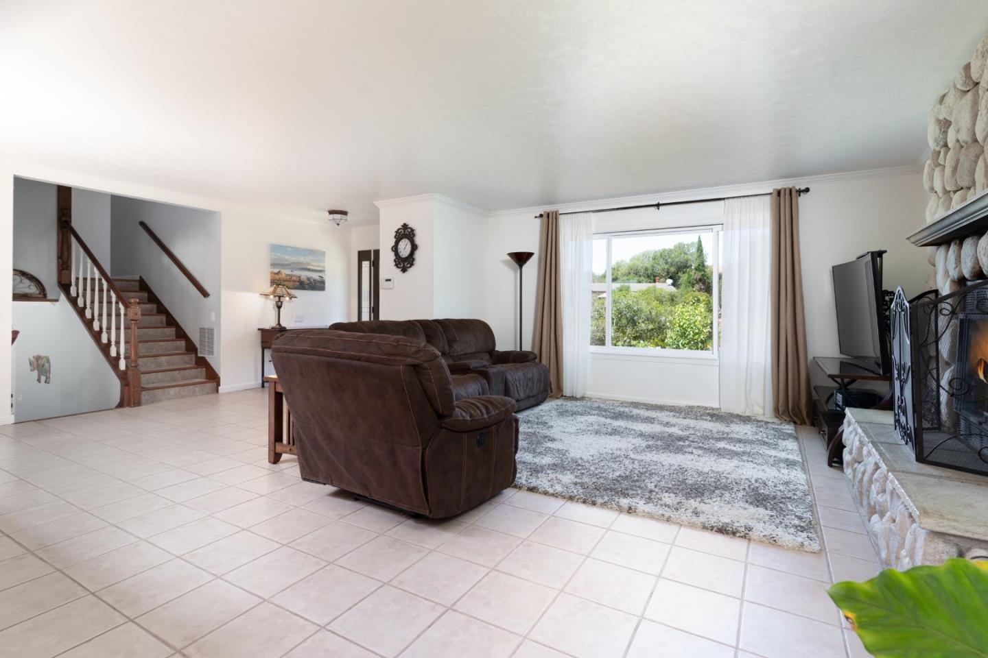 14892 Blue Oak Place
