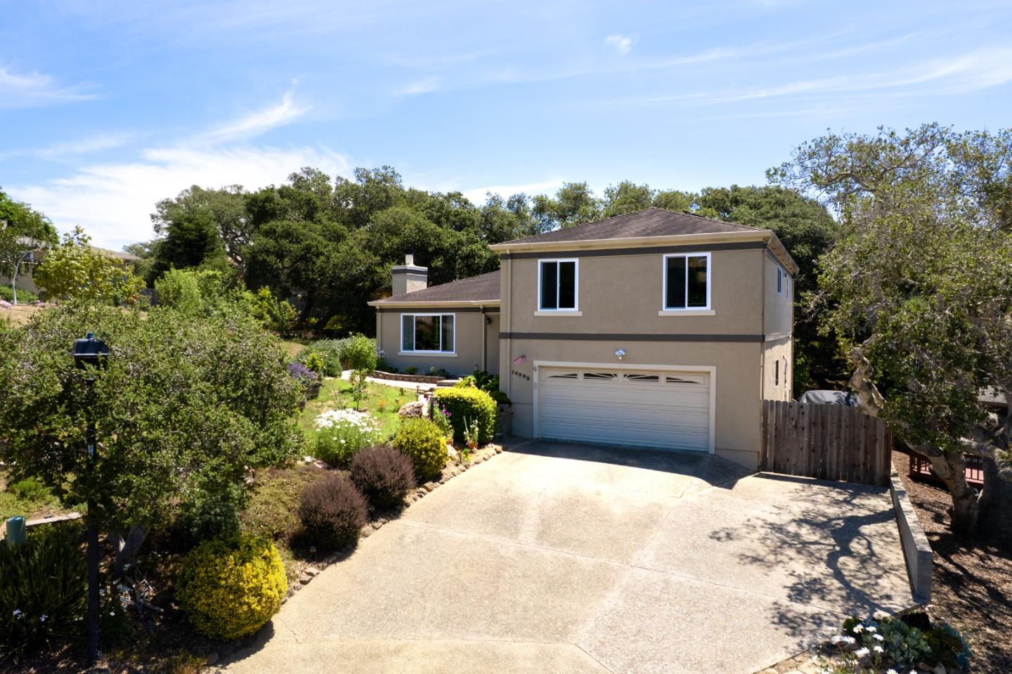 14892 Blue Oak Place