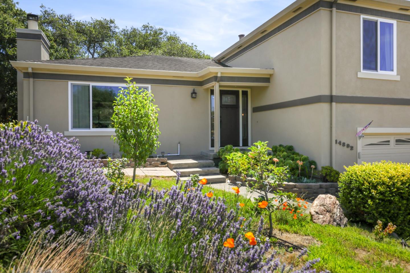 14892 Blue Oak Place