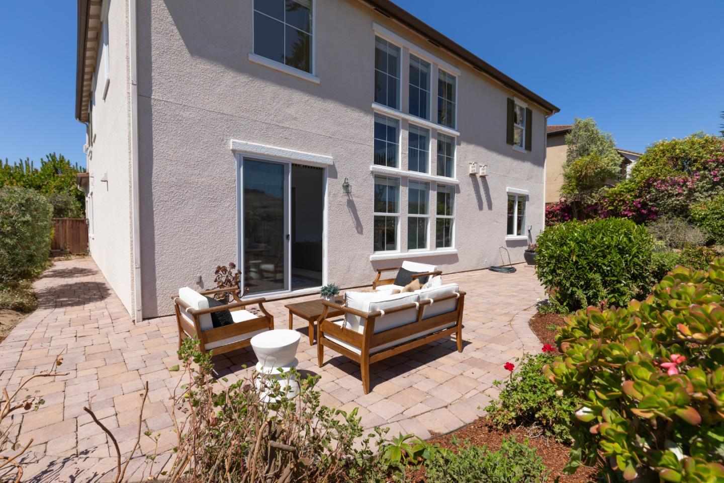 4180 Peninsula Point Drive