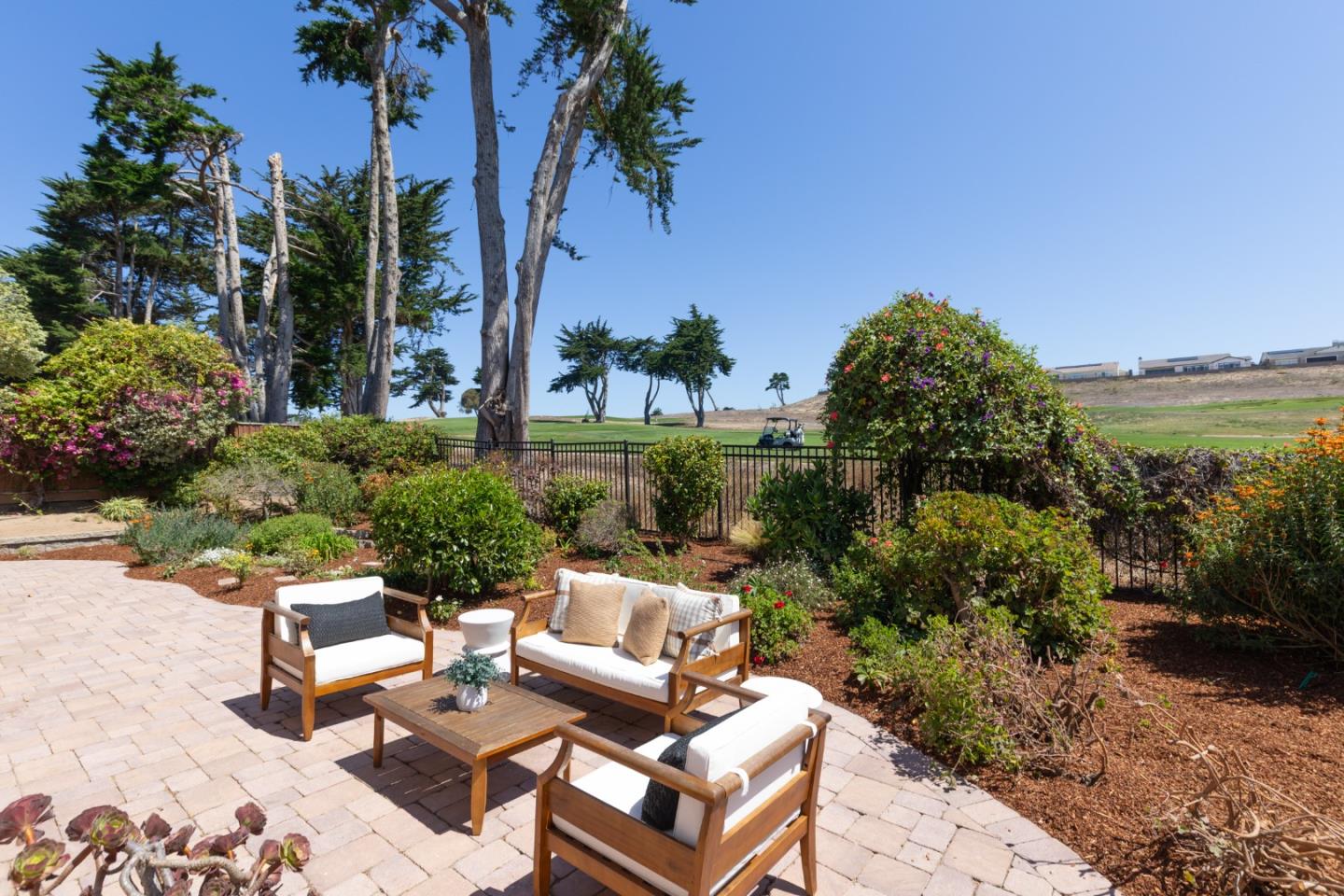 4180 Peninsula Point Drive