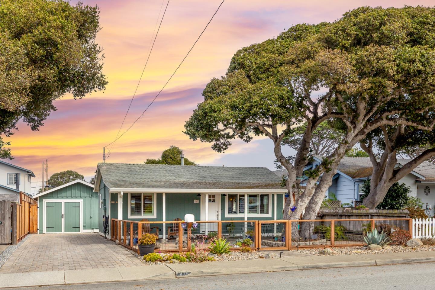415 Hannon Avenue