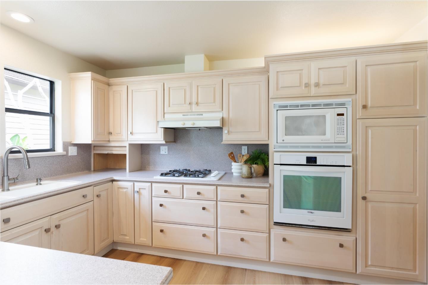 2908 Ransford Avenue