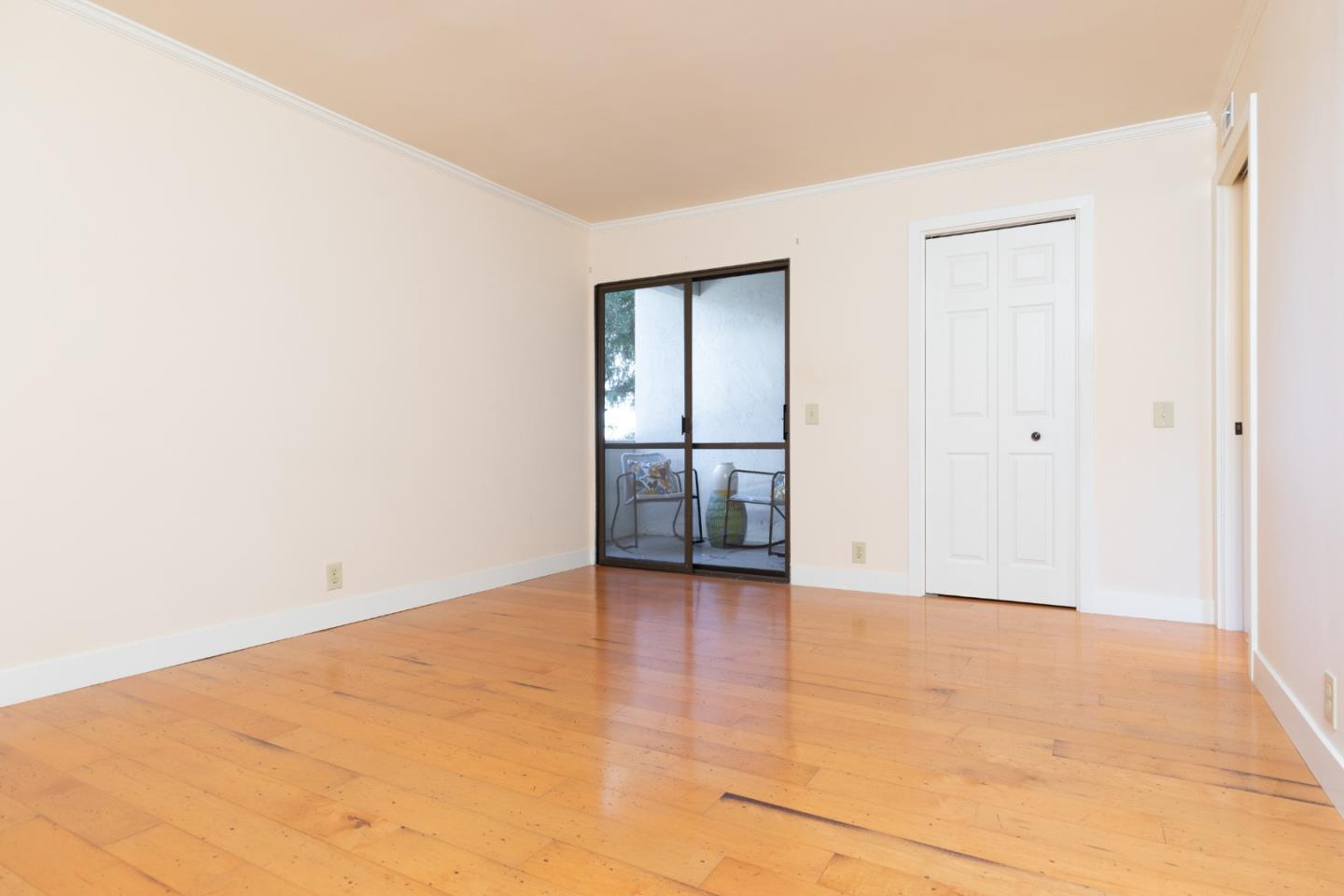 500 Glenwood Circle 120