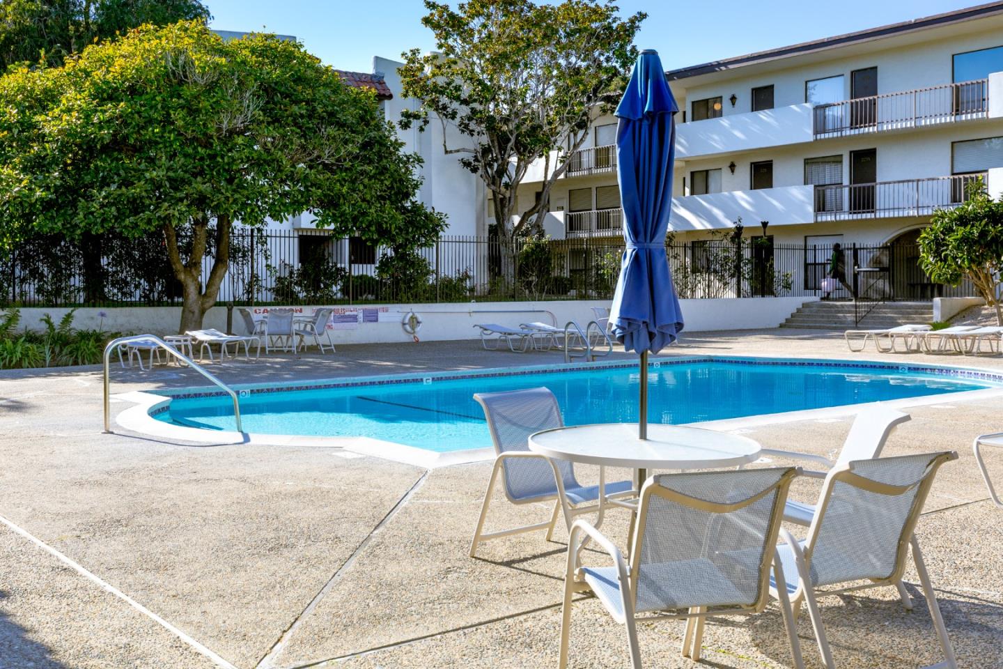 500 Glenwood Circle 120