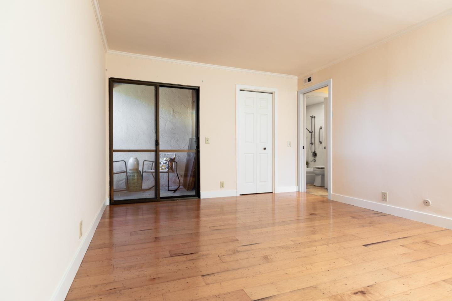 500 Glenwood Circle 120