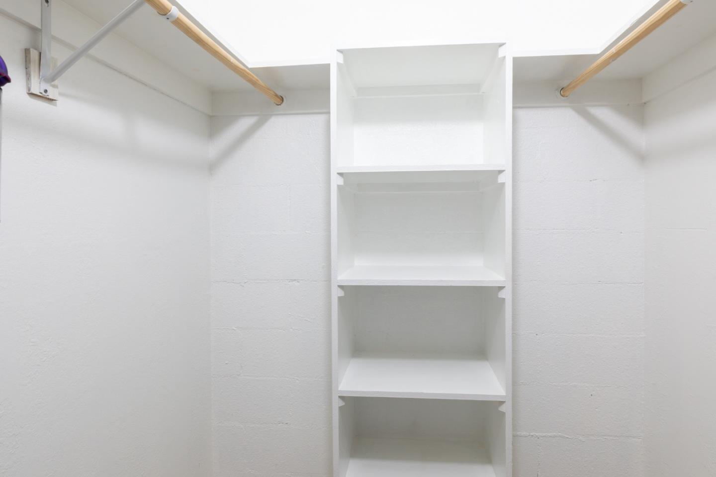 500 Glenwood Circle 122