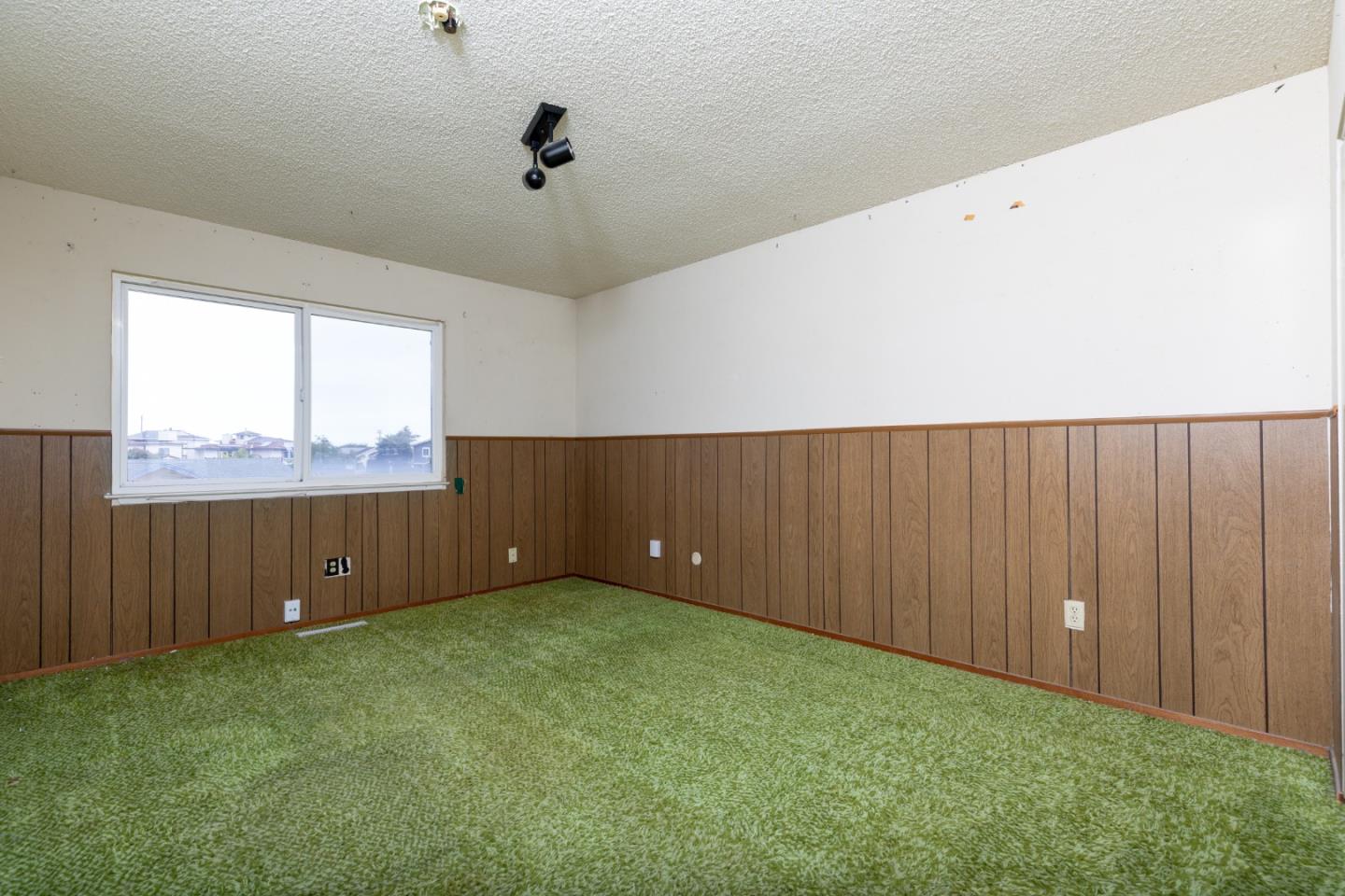 478 Sunrise Place