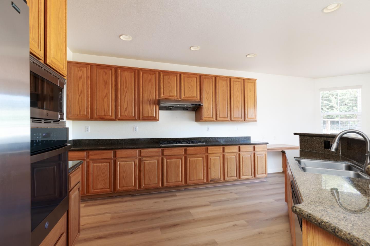 4120 Peninsula Point Drive