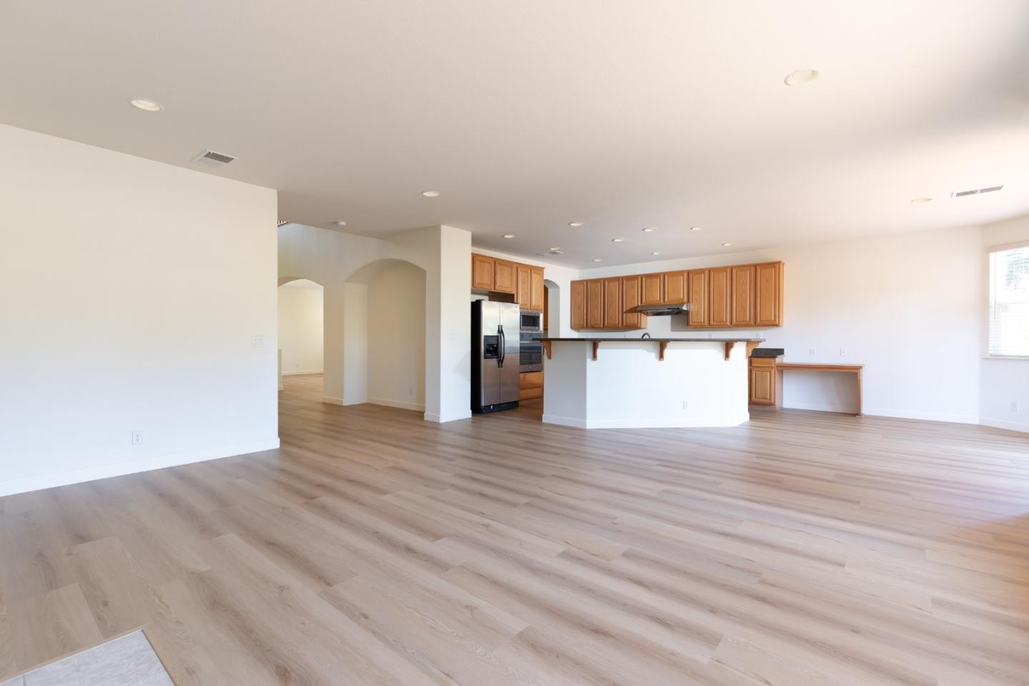 4120 Peninsula Point Drive