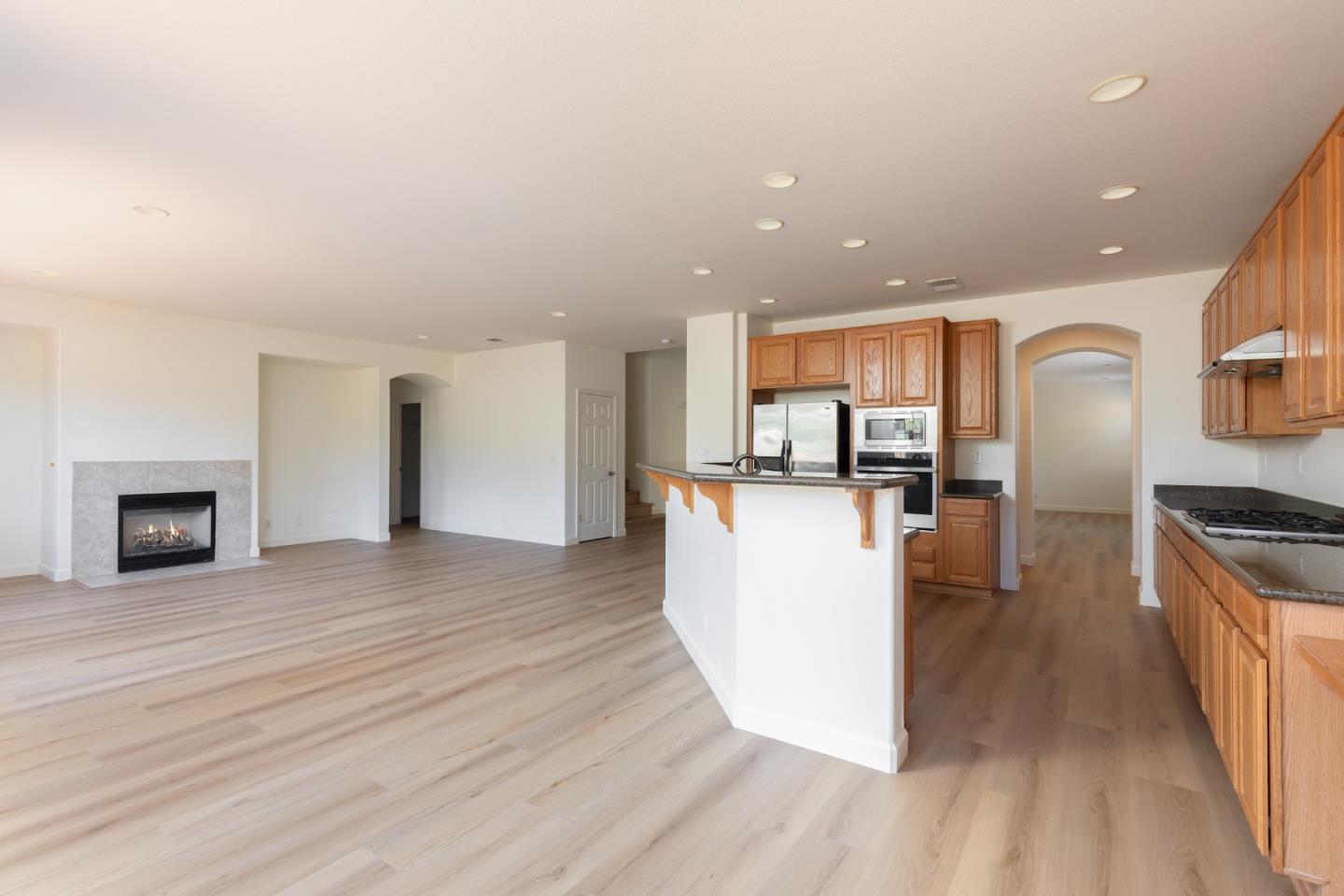4120 Peninsula Point Drive