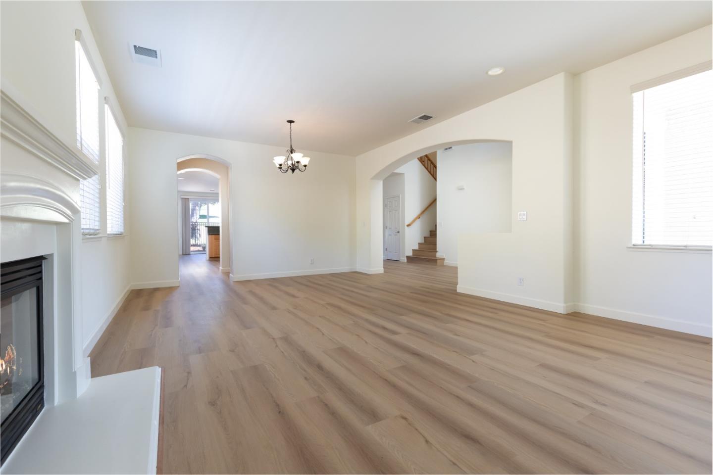 4120 Peninsula Point Drive