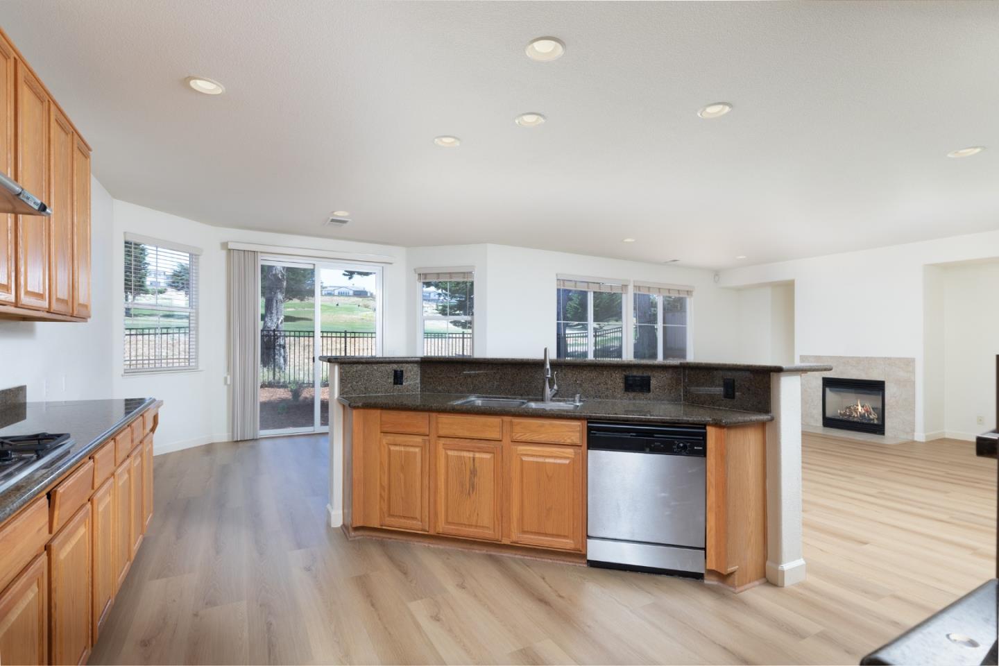 4120 Peninsula Point Drive