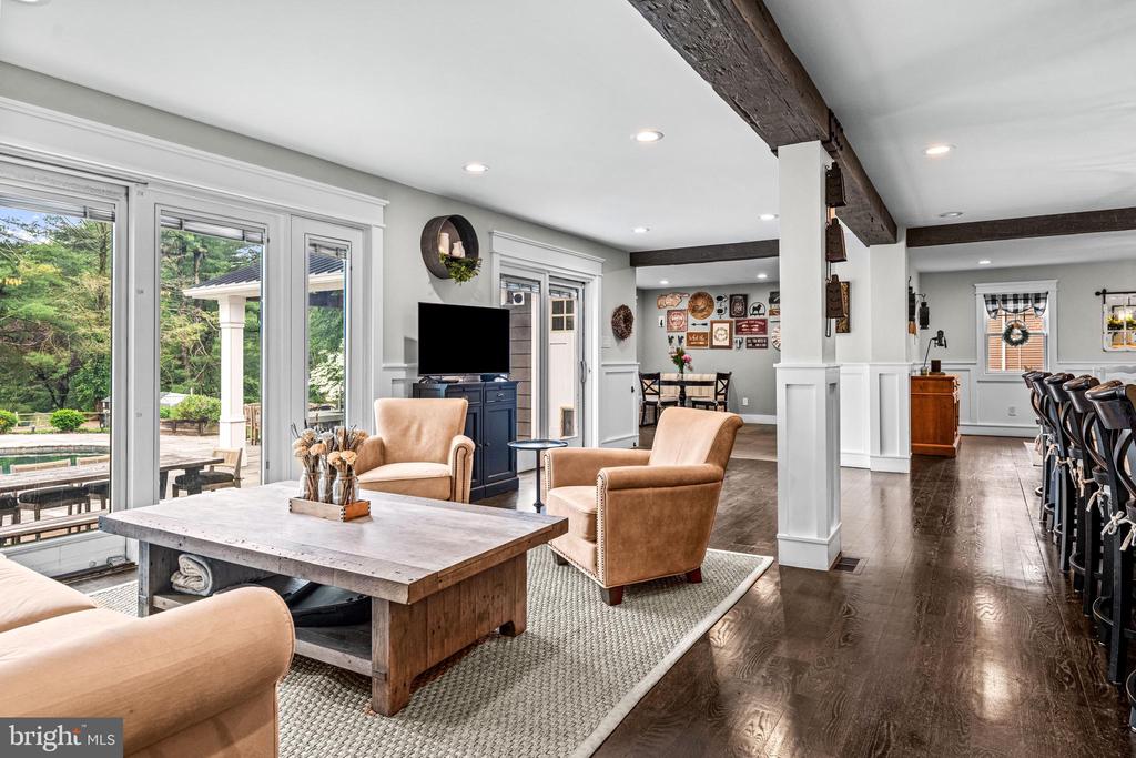 864 MONTEITH DRIVE