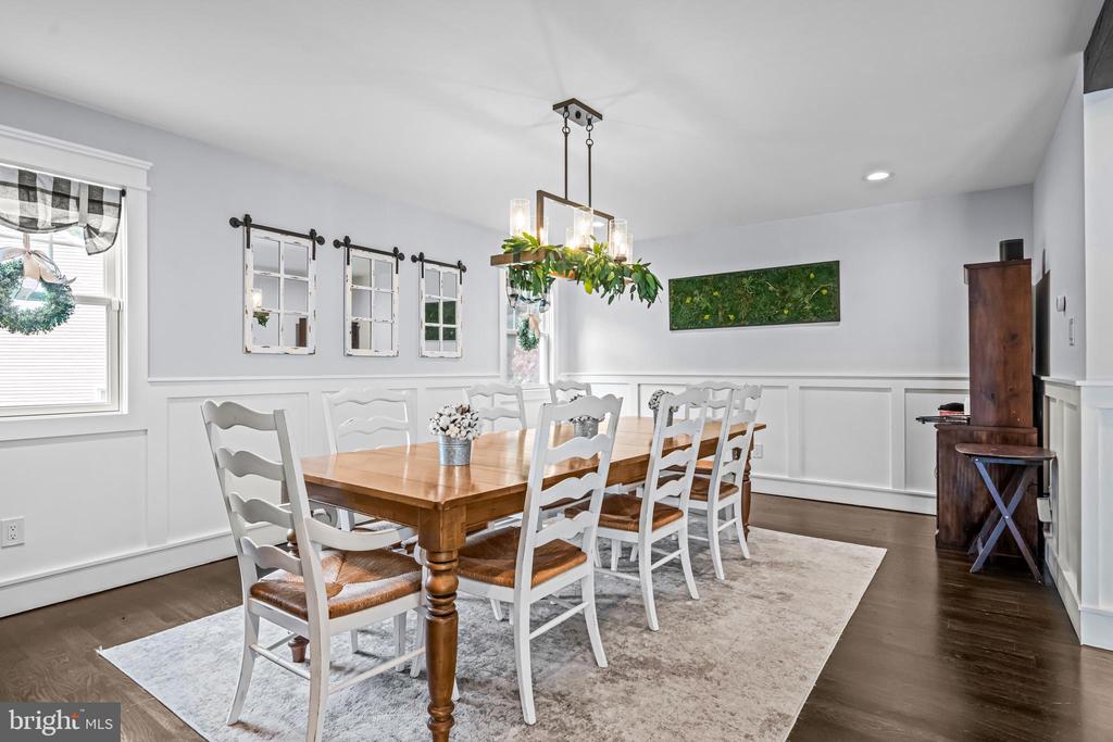 864 MONTEITH DRIVE