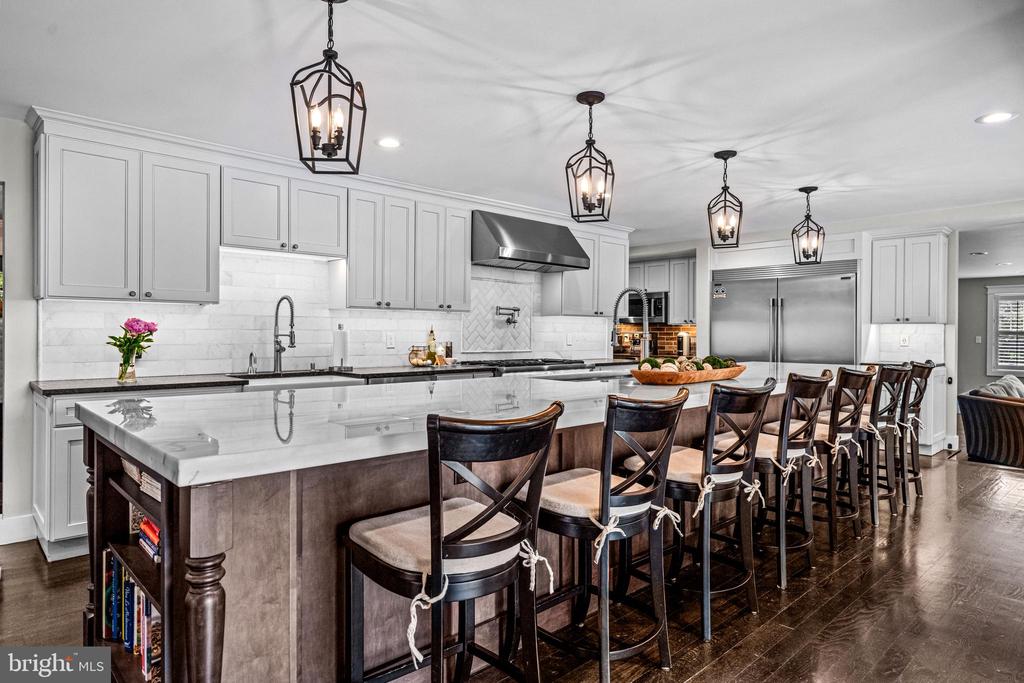 864 MONTEITH DRIVE