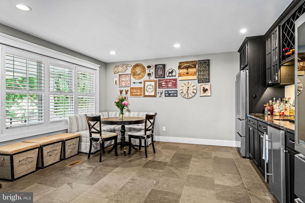 864 MONTEITH DRIVE