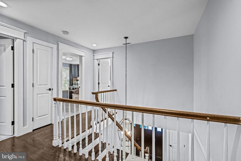 864 MONTEITH DRIVE