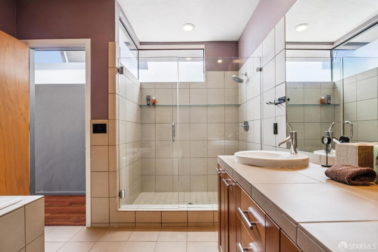 6353 Skyline Boulevard