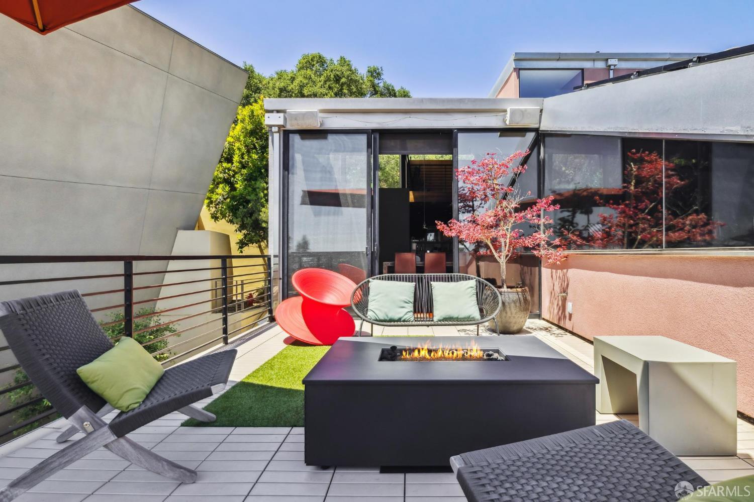 6353 Skyline Boulevard