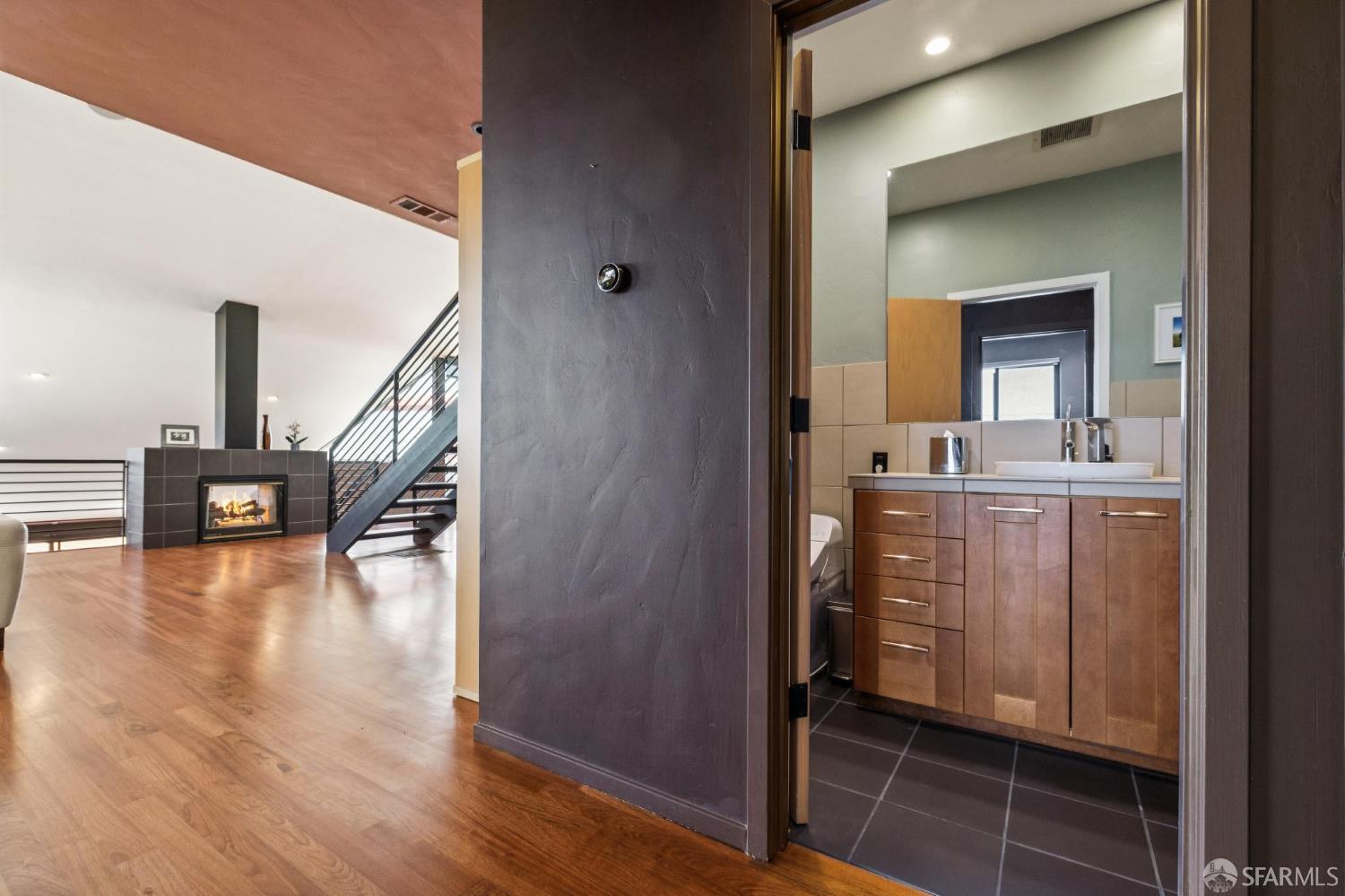 6353 Skyline Boulevard