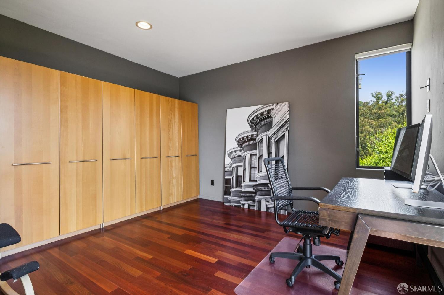 6353 Skyline Boulevard