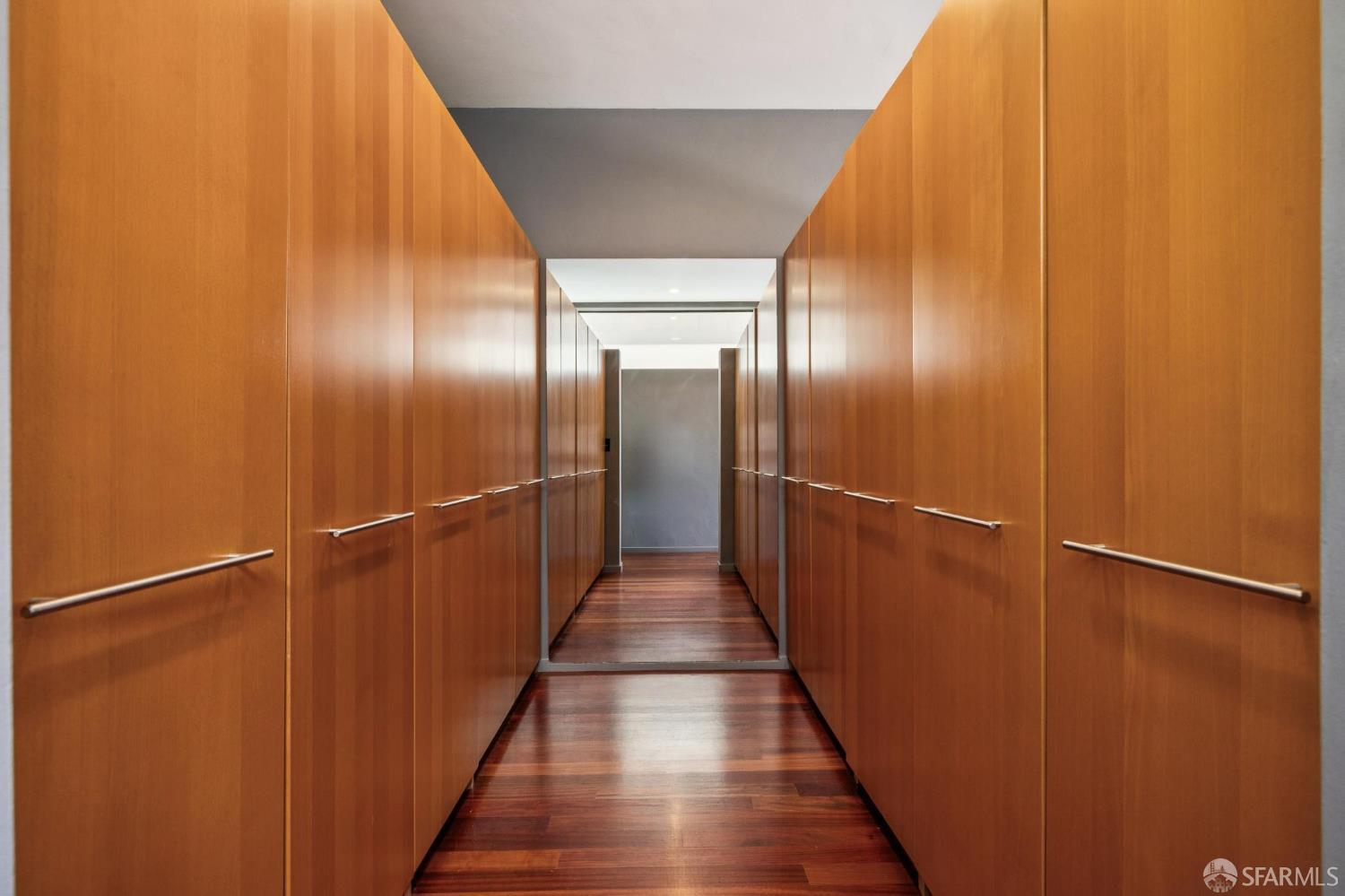 6353 Skyline Boulevard