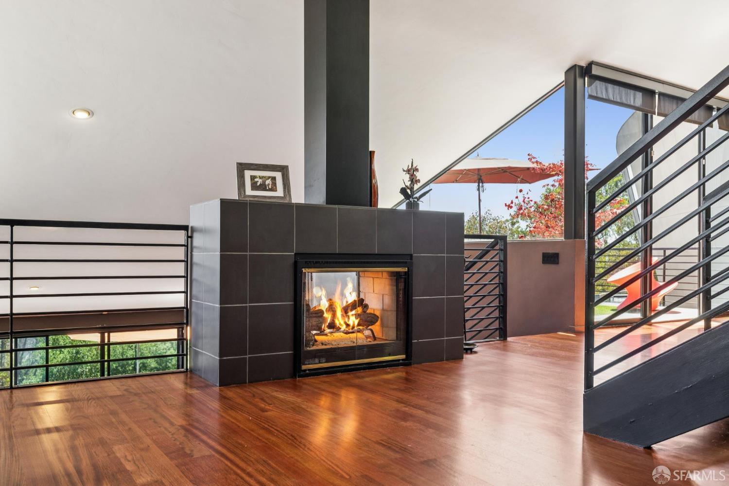 6353 Skyline Boulevard