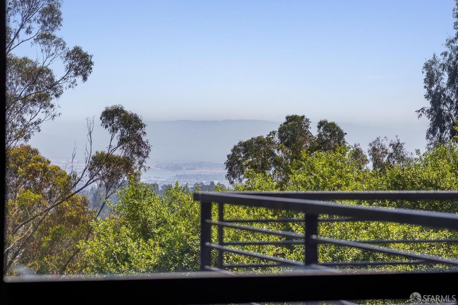 6353 Skyline Boulevard