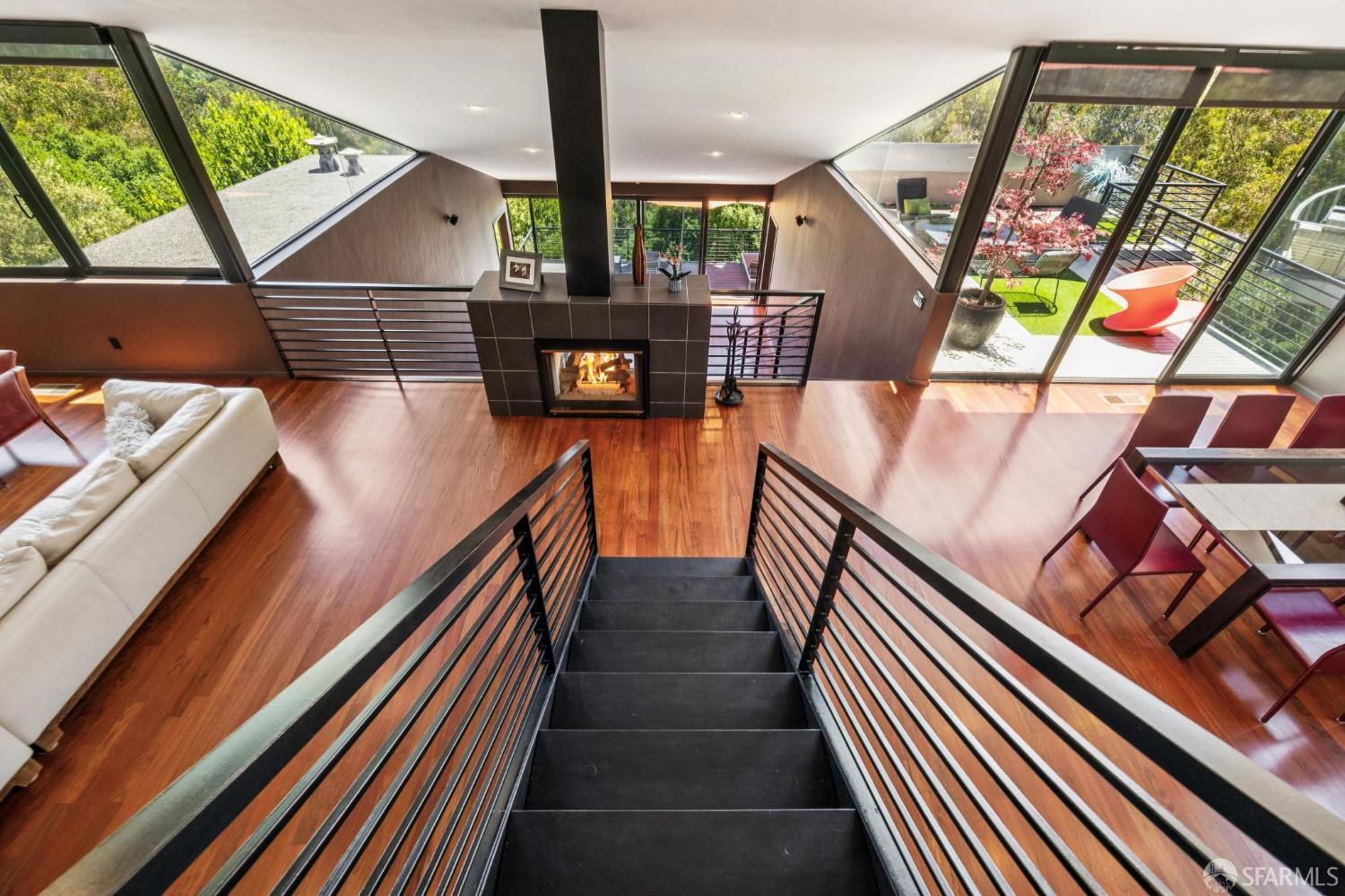 6353 Skyline Boulevard