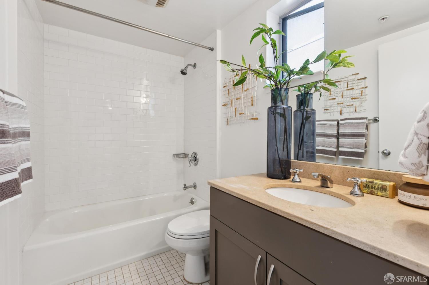 321 Langton Street # 9