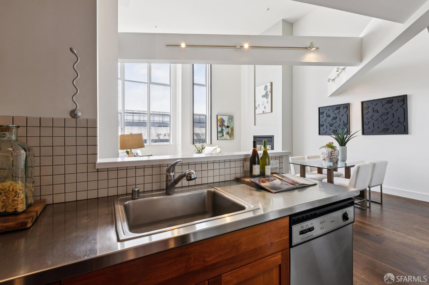 321 Langton Street # 9