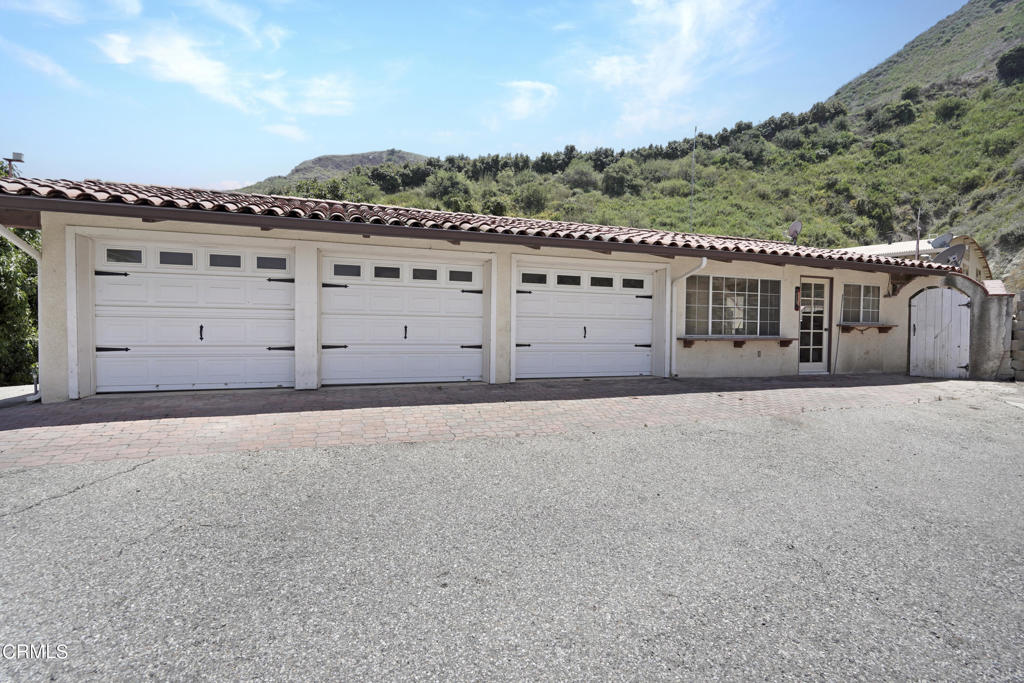 2085 Grimes Canyon Road