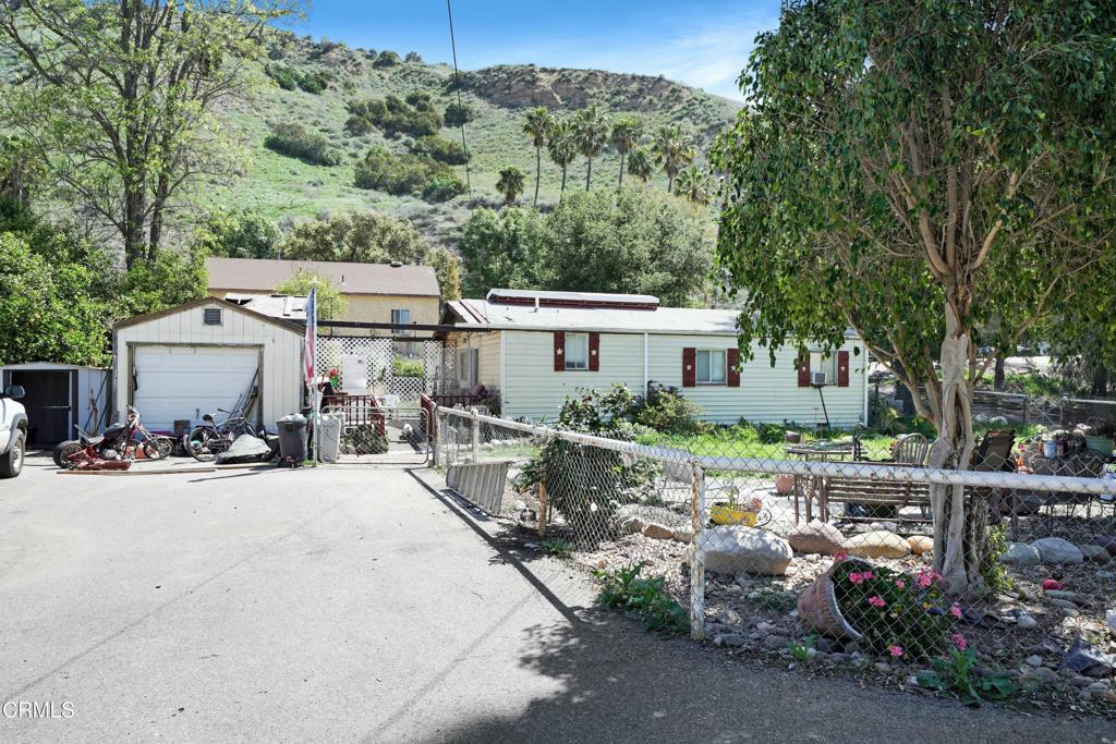 1407 Goodenough Road