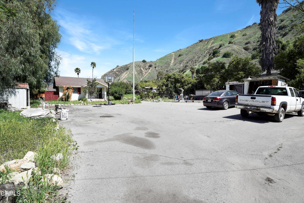 1407 Goodenough Road