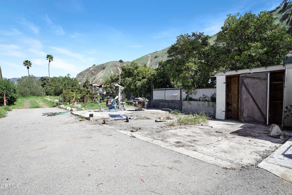 1407 Goodenough Road