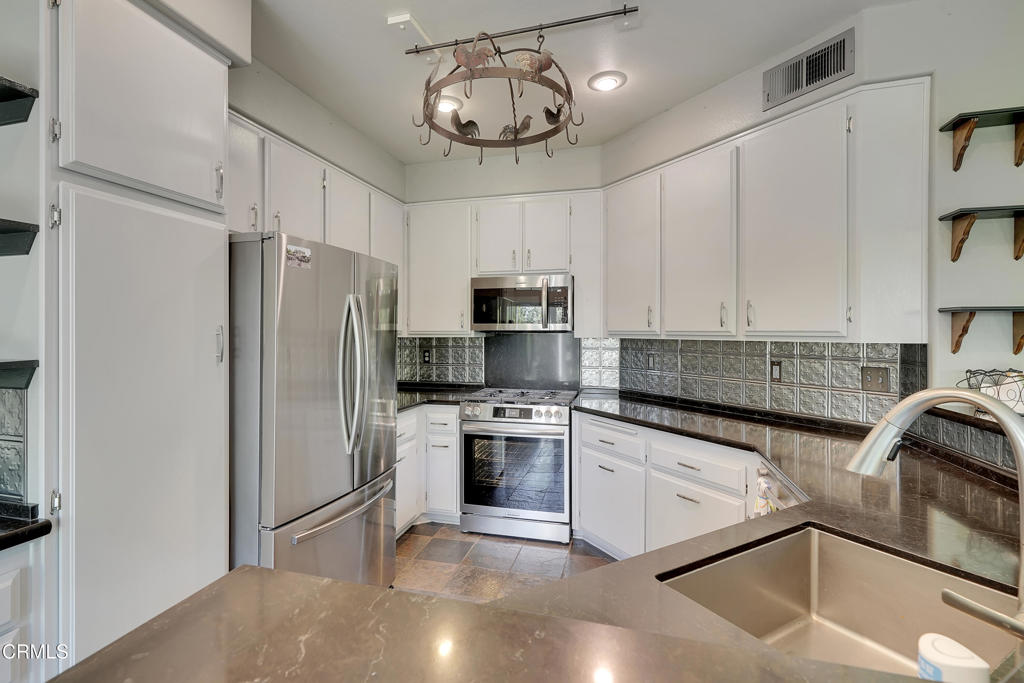 1028 Meadowlark Drive