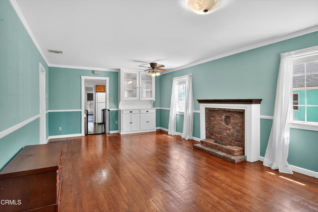 638 Clay Street