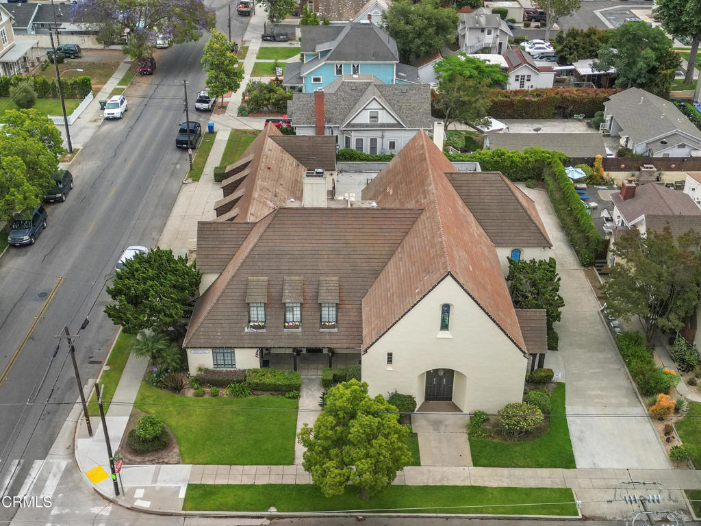 738 E Santa Paula Street